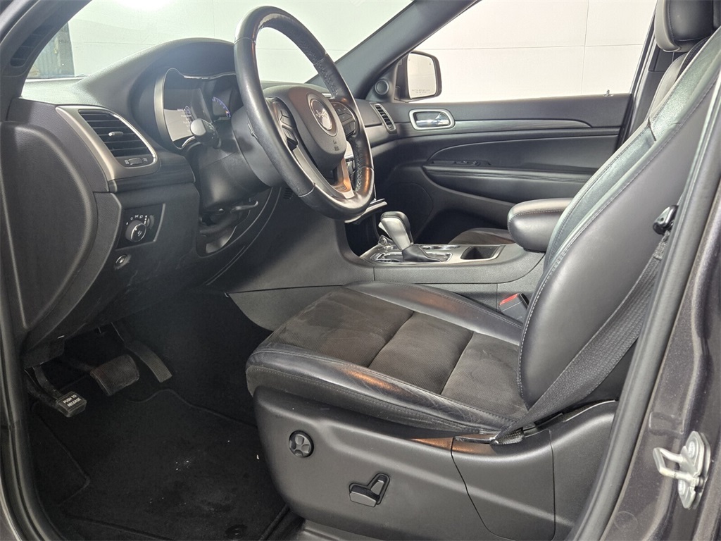 used 2020 Jeep Grand Cherokee car, priced at $14,988