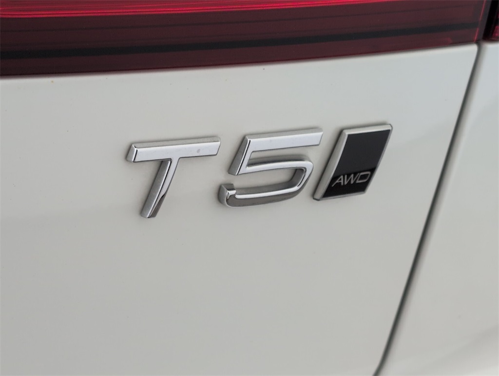 used 2021 Volvo V60 Cross Country car, priced at $29,500