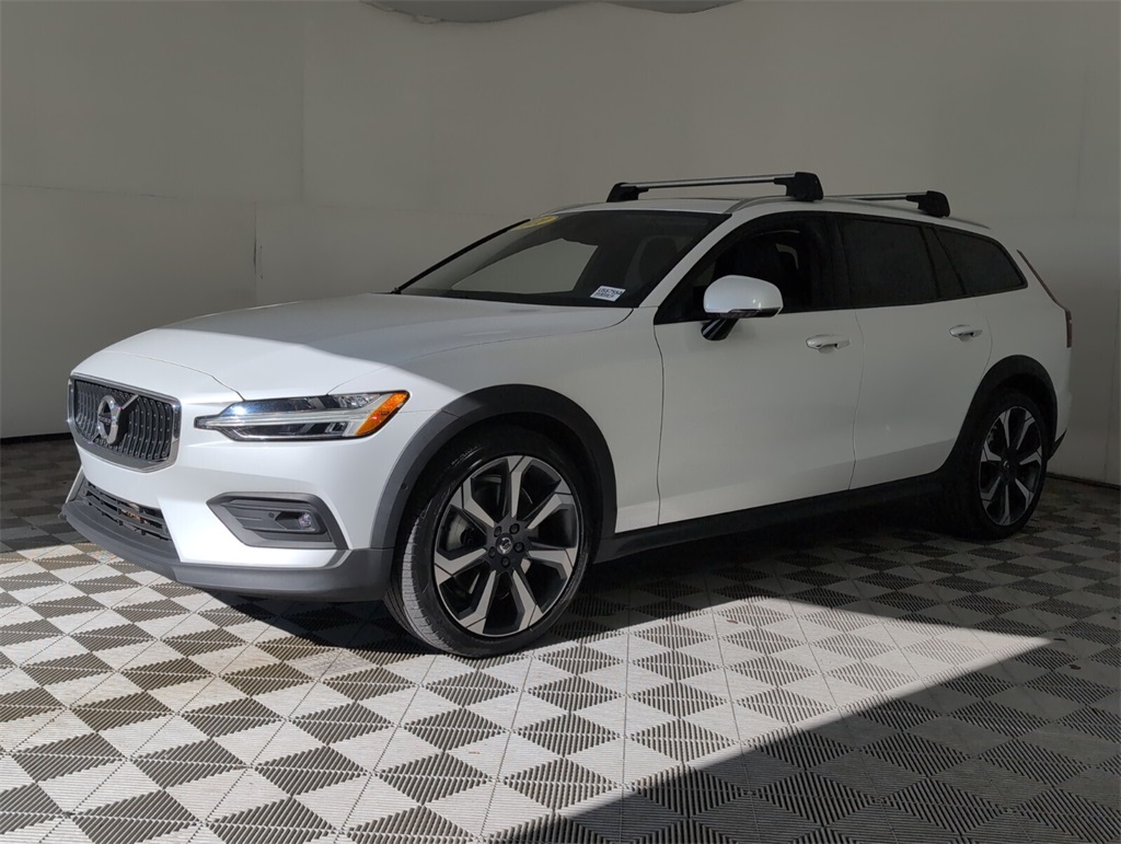 used 2021 Volvo V60 Cross Country car, priced at $29,500