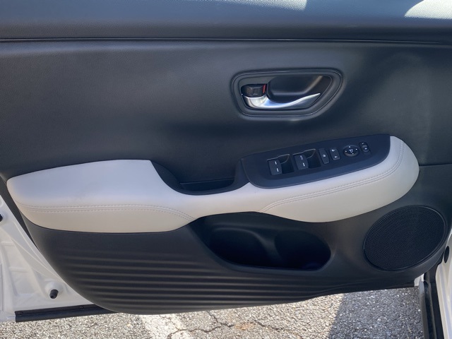 new 2026 Honda HR-V car, priced at $28,125