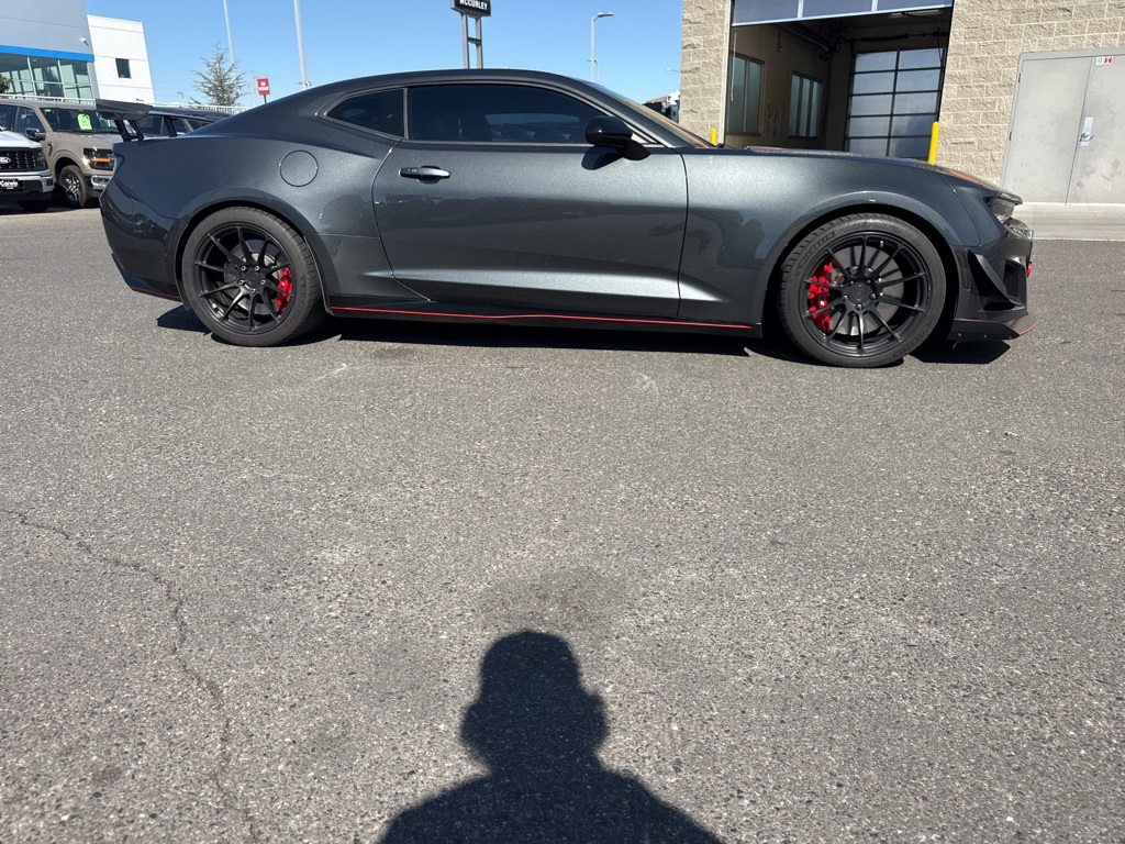 used 2018 Chevrolet Camaro car