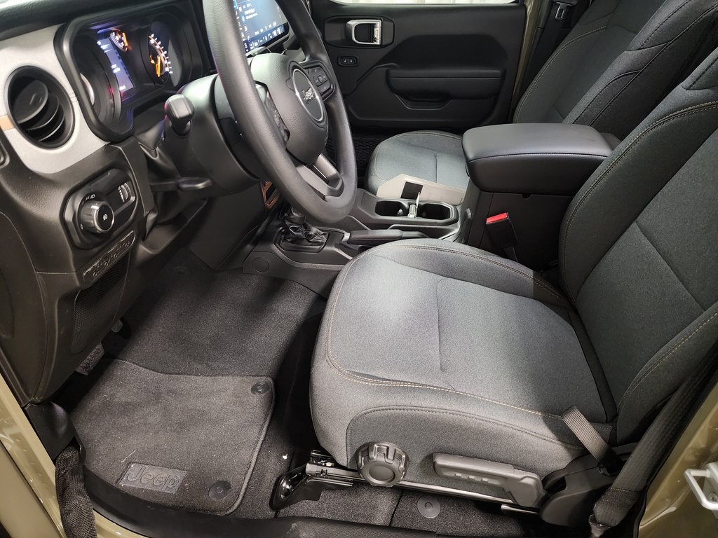 new 2025 Jeep Wrangler car, priced at $45,499