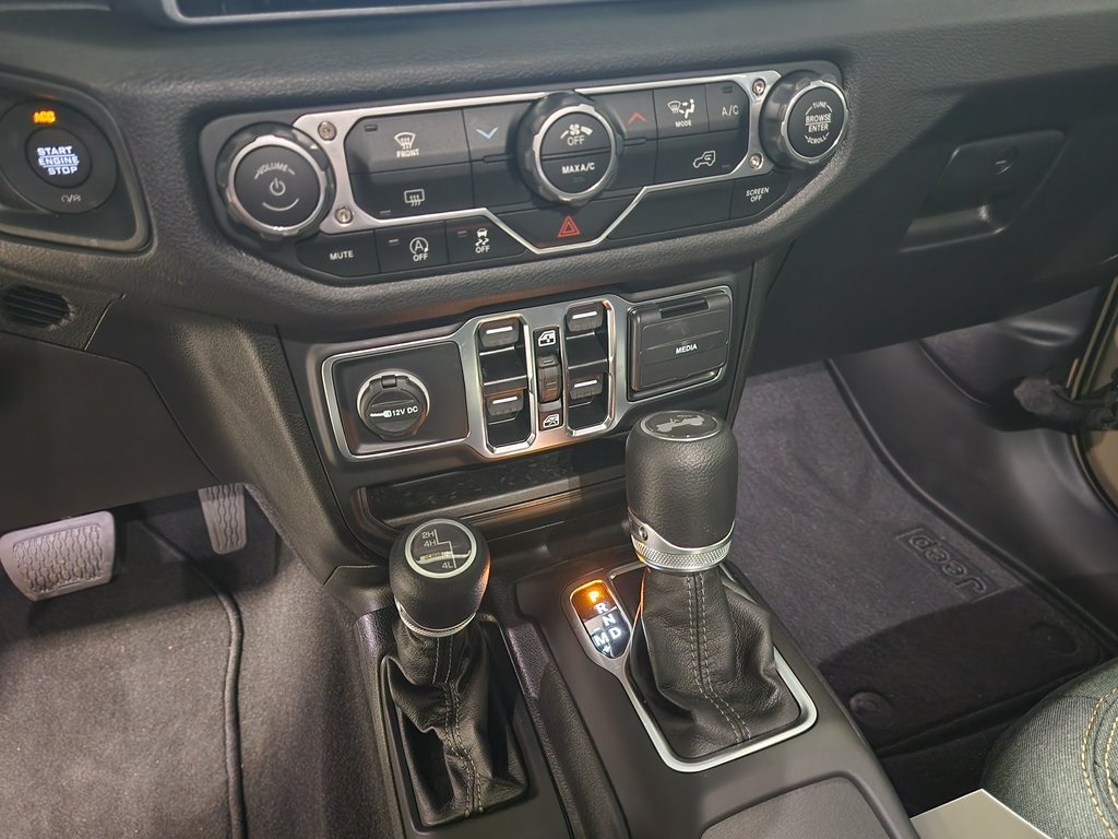 new 2025 Jeep Wrangler car, priced at $45,499