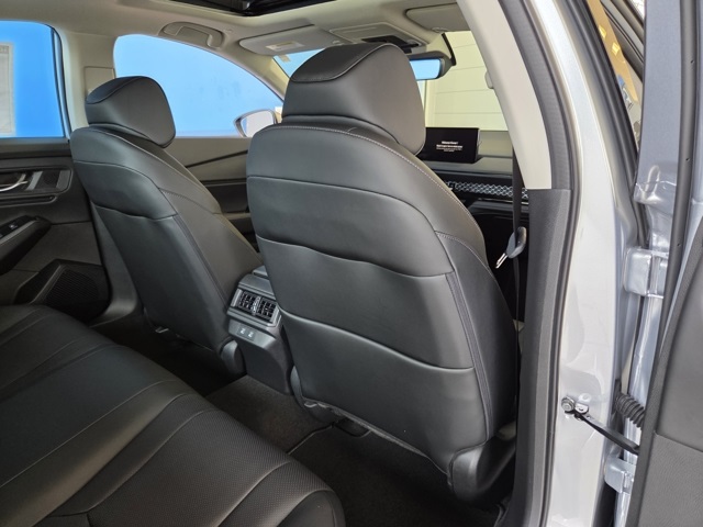 new 2025 Honda Accord Hybrid car, priced at $40,450