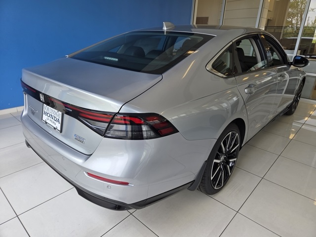 new 2025 Honda Accord Hybrid car, priced at $40,450