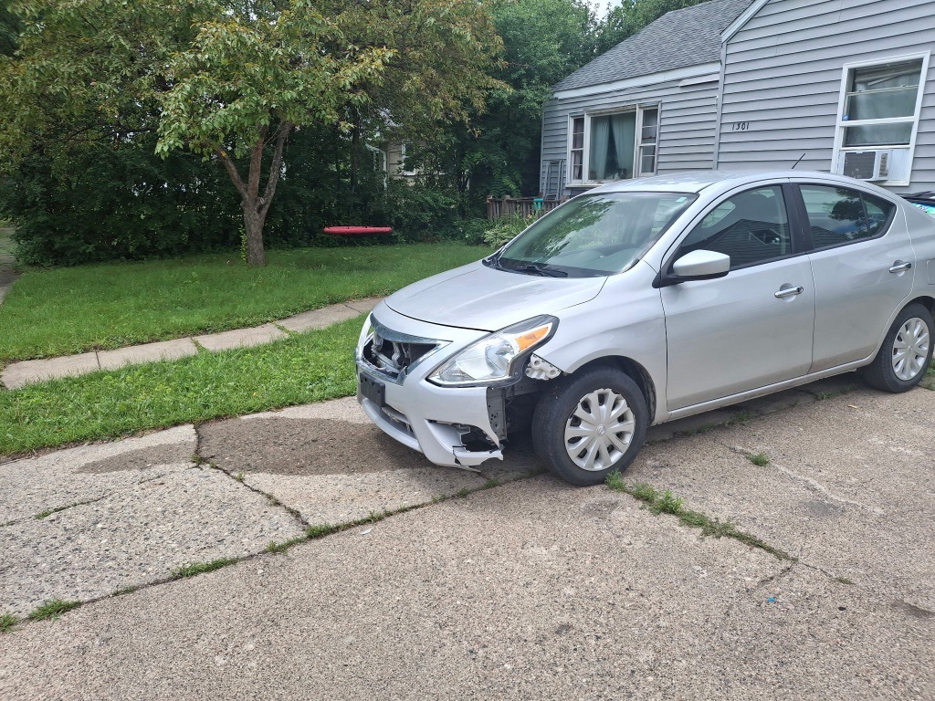 used 2015 Nissan Versa car