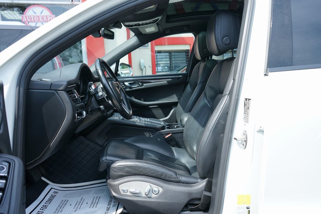 used 2020 Porsche Macan car, priced at $19,095
