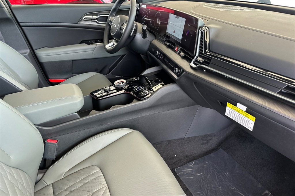 new 2025 Kia Sportage Plug-In Hybrid car, priced at $46,055