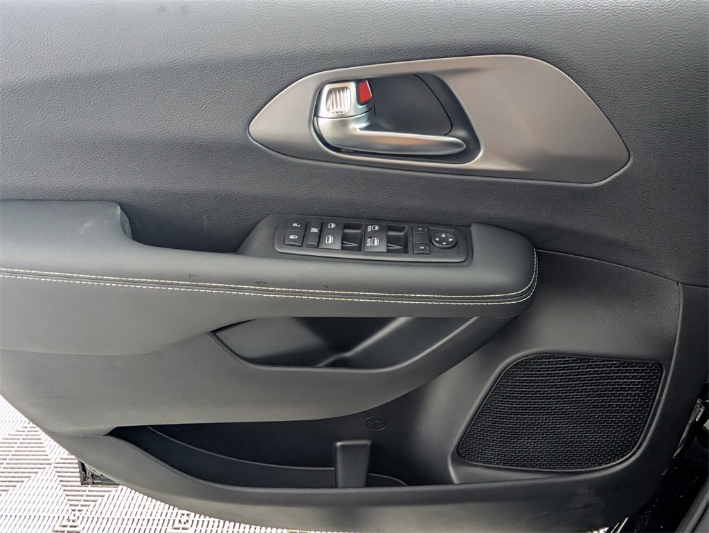 new 2025 Chrysler Voyager car, priced at $39,403