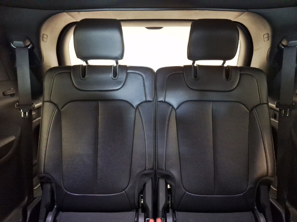 used 2024 Jeep Grand Cherokee L car, priced at $34,777