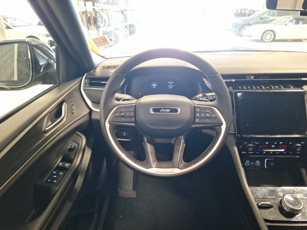 used 2024 Jeep Grand Cherokee L car, priced at $34,777