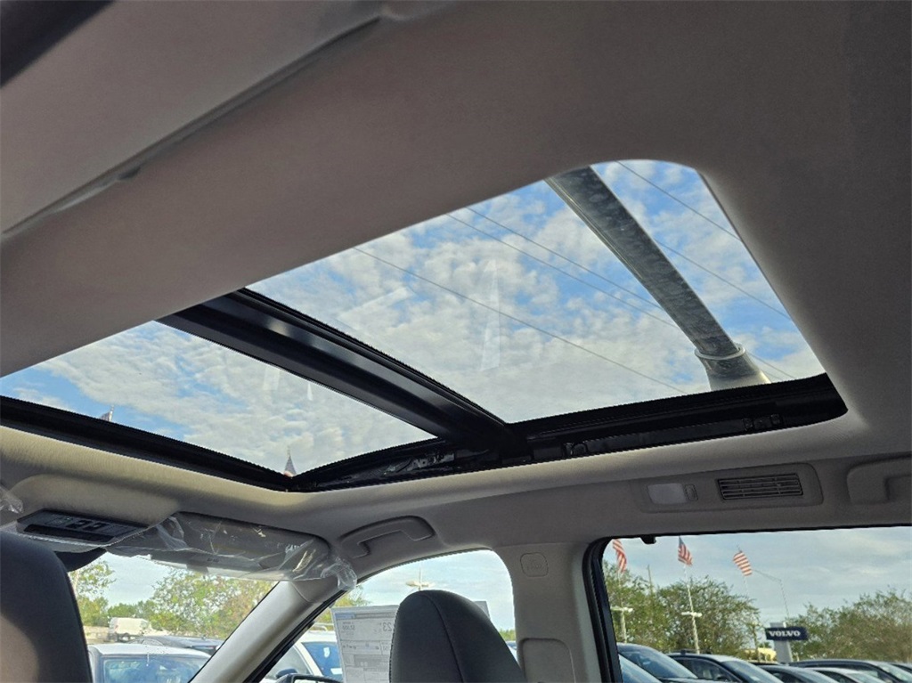 new 2025 Nissan Pathfinder car, priced at $36,100