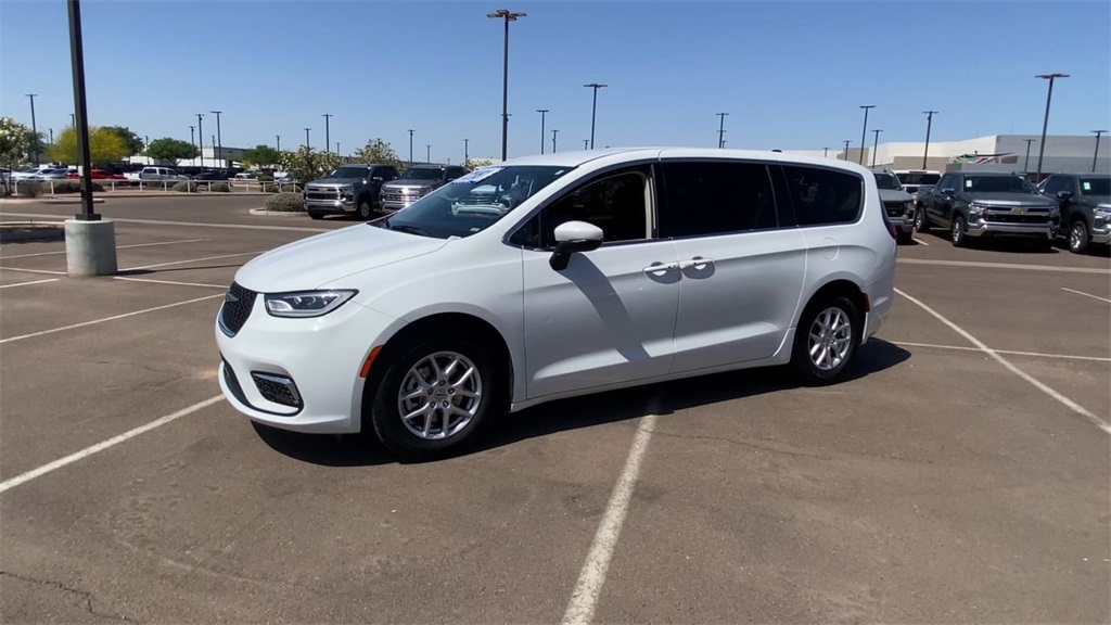 used 2023 Chrysler Pacifica car, priced at $21,991