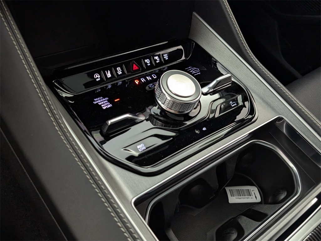 new 2025 Jeep Wagoneer L car, priced at $93,220