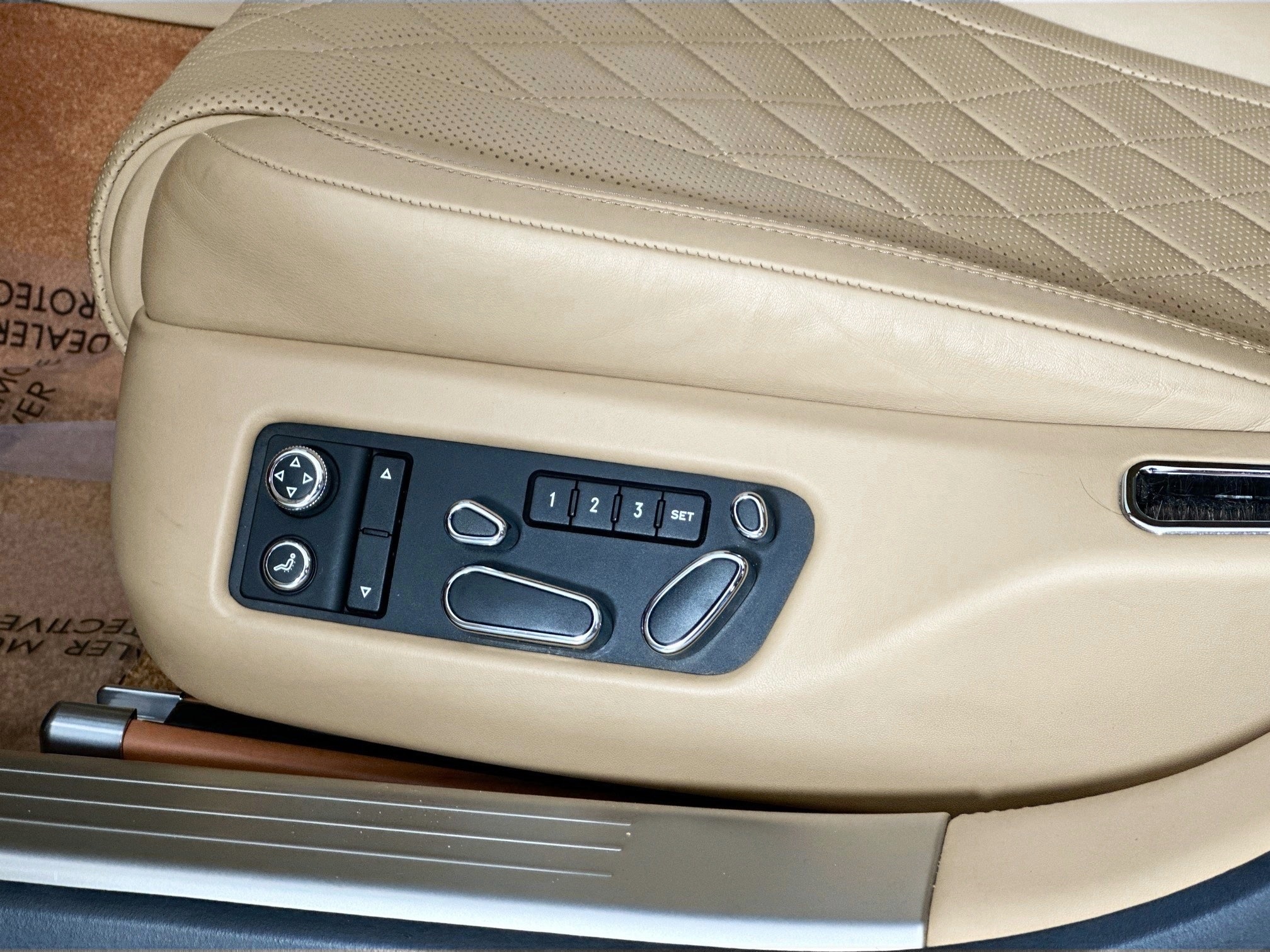 used 2018 Bentley Flying Spur car, priced at $114,999