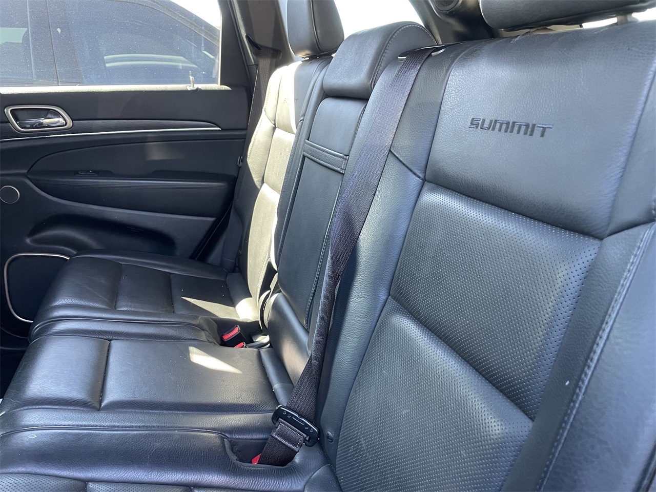 used 2014 Jeep Grand Cherokee car, priced at $12,999