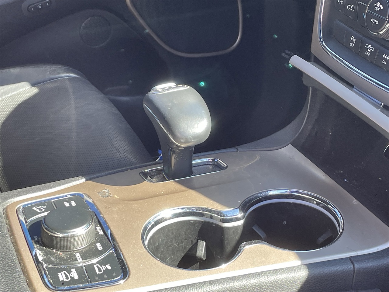 used 2014 Jeep Grand Cherokee car, priced at $12,999