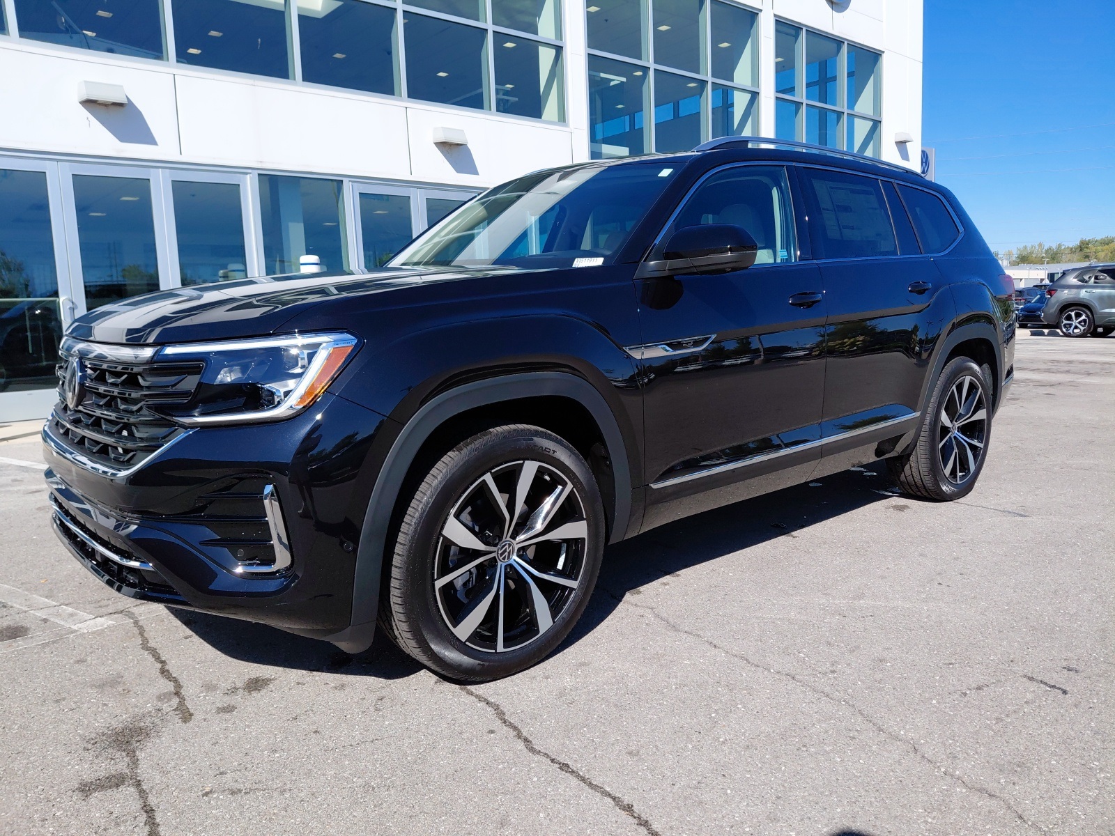 new 2026 Volkswagen Atlas car, priced at $55,511