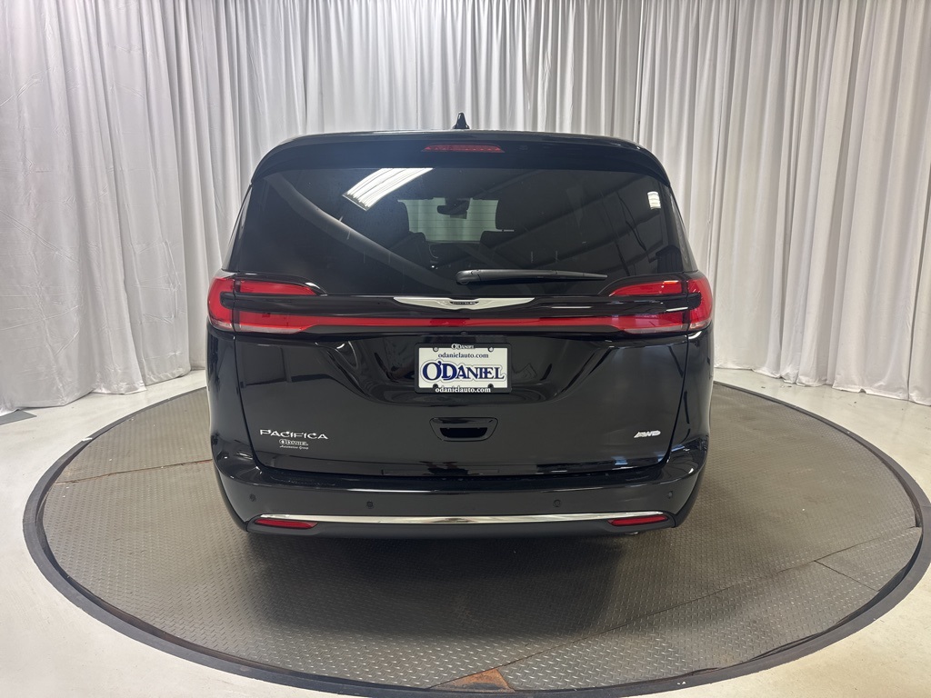 new 2025 Chrysler Pacifica car, priced at $44,473