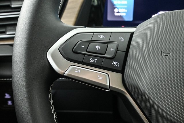 new 2025 Volkswagen Atlas car, priced at $39,922