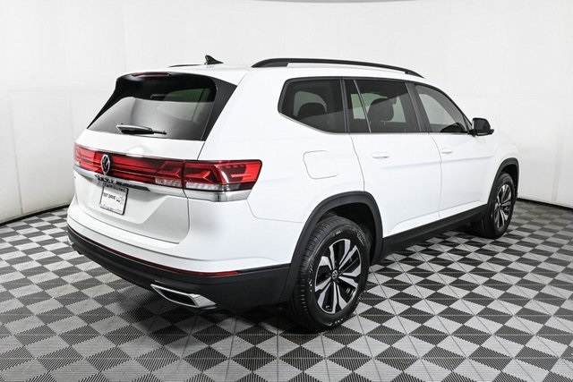 new 2025 Volkswagen Atlas car, priced at $39,922