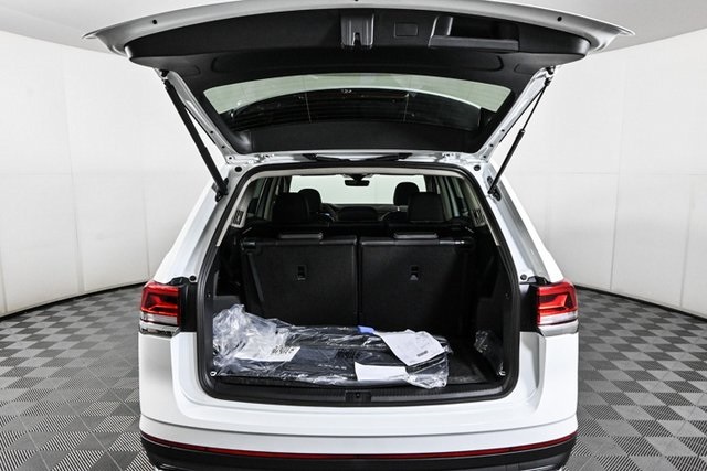 new 2025 Volkswagen Atlas car, priced at $39,922