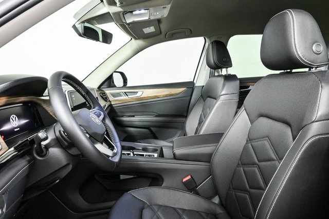 new 2025 Volkswagen Atlas car, priced at $39,922