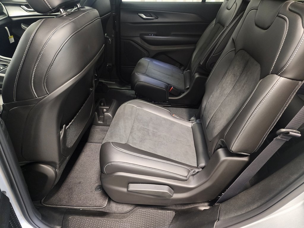 new 2025 Jeep Grand Cherokee L car, priced at $42,999