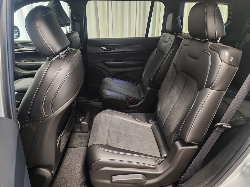 new 2025 Jeep Grand Cherokee L car, priced at $42,999