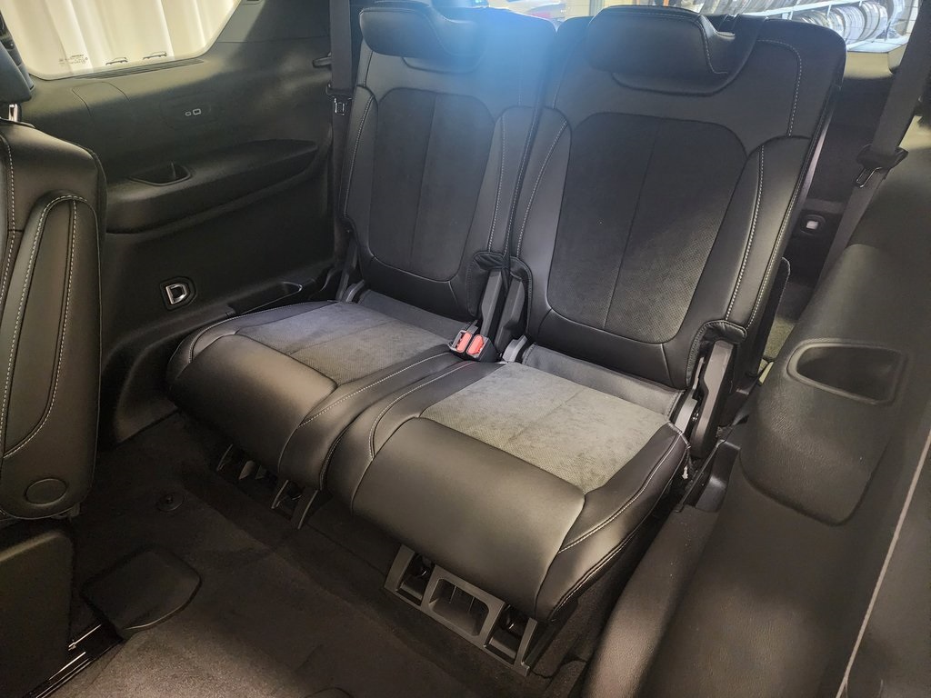 new 2025 Jeep Grand Cherokee L car, priced at $42,999