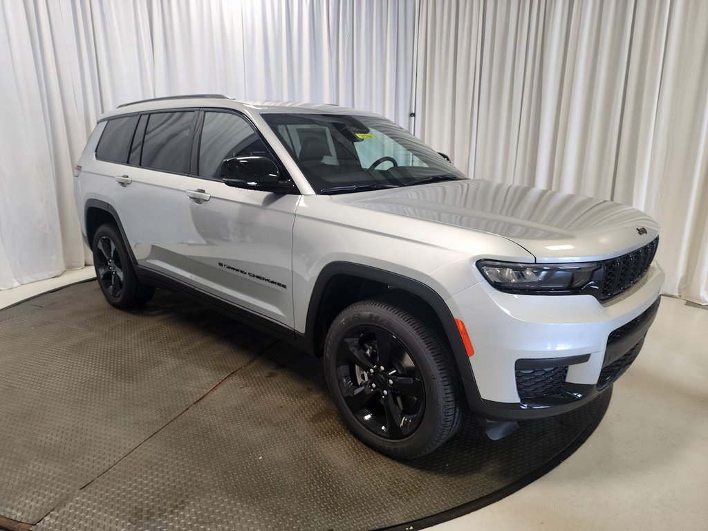 new 2025 Jeep Grand Cherokee L car, priced at $42,999