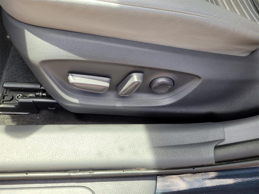 used 2021 Toyota Camry Hybrid car, priced at $25,390