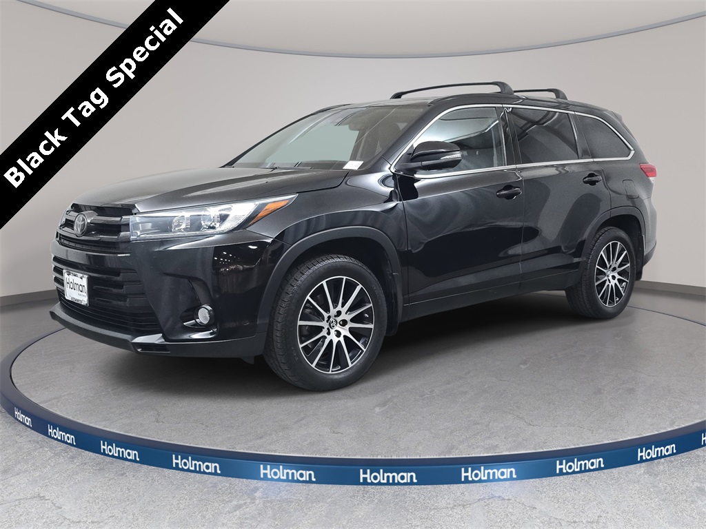 used 2017 Toyota Highlander car, priced at $23,777