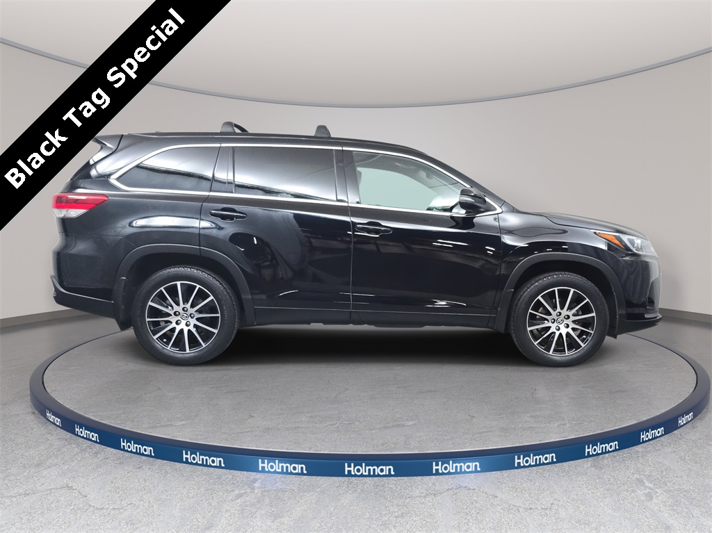 used 2017 Toyota Highlander car, priced at $23,777