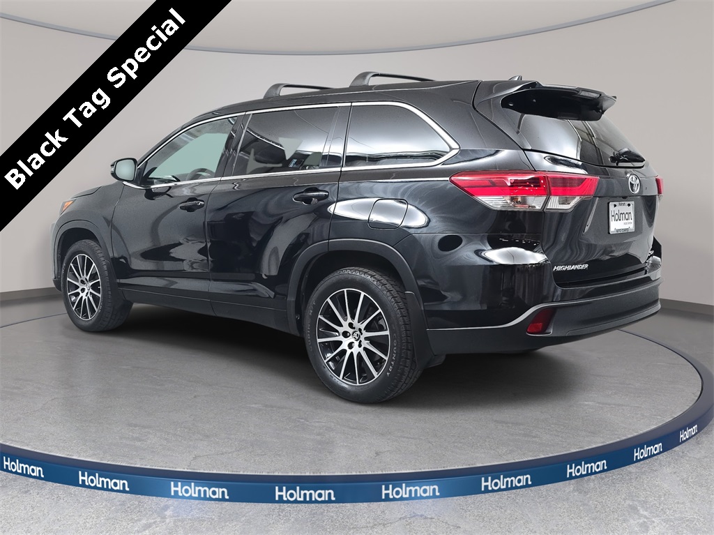 used 2017 Toyota Highlander car, priced at $23,777