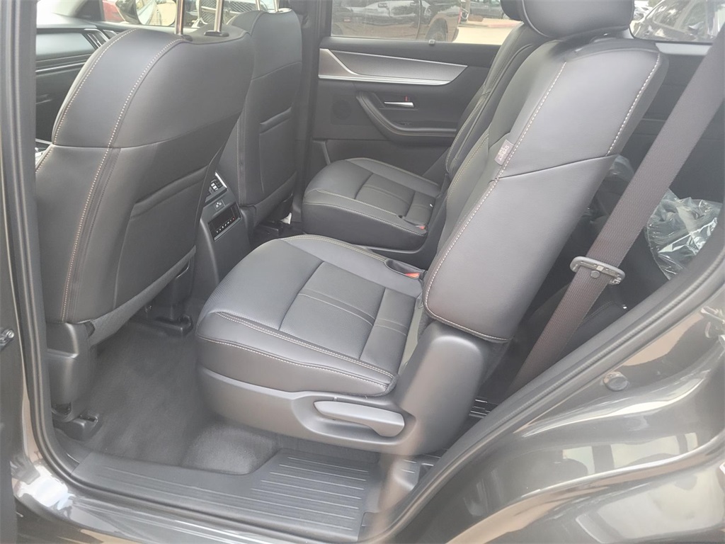 new 2025 Mazda CX-90 car, priced at $44,654