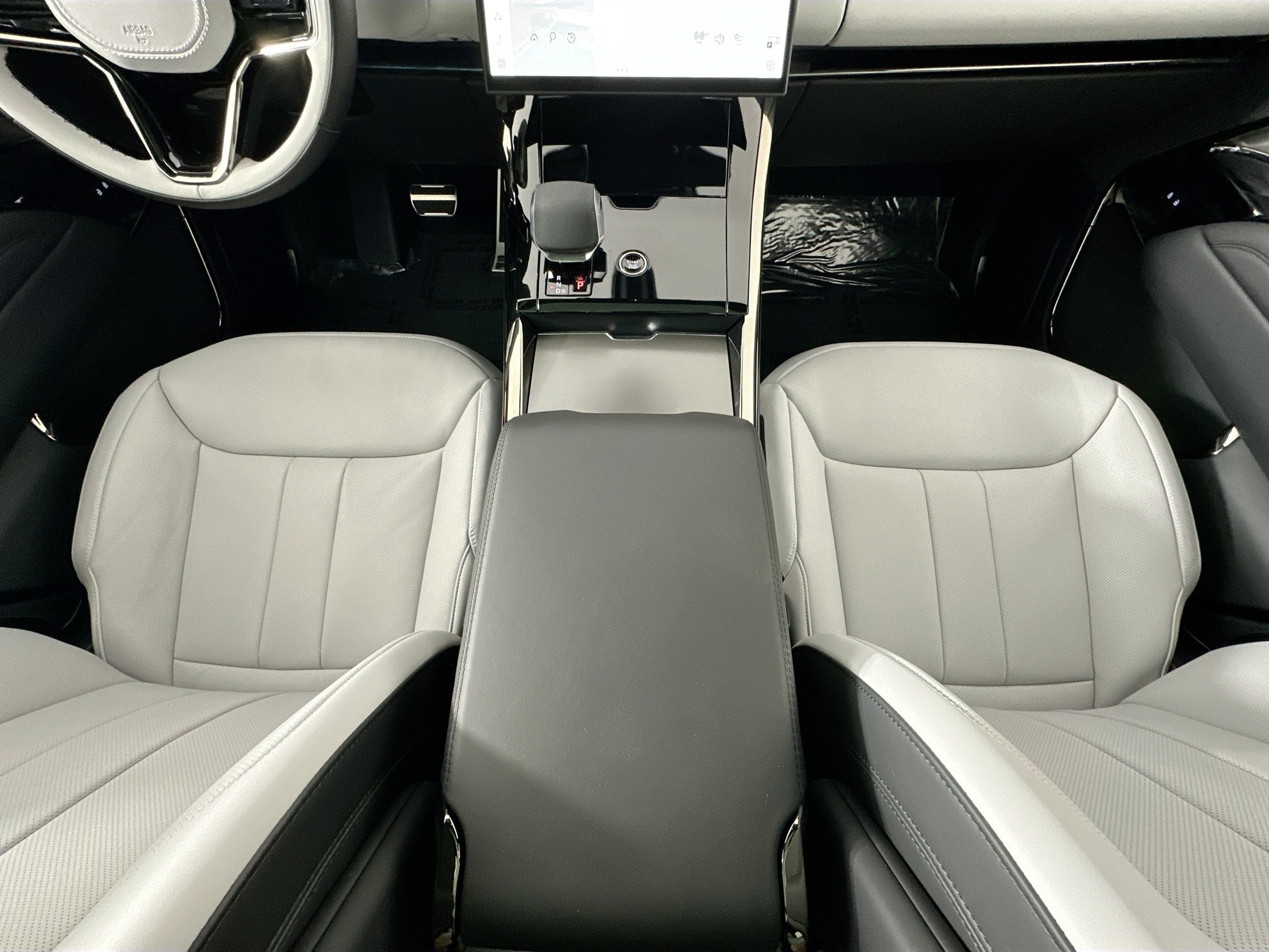 new 2025 Land Rover Range Rover Sport Plug-in Hybrid car, priced at $97,840