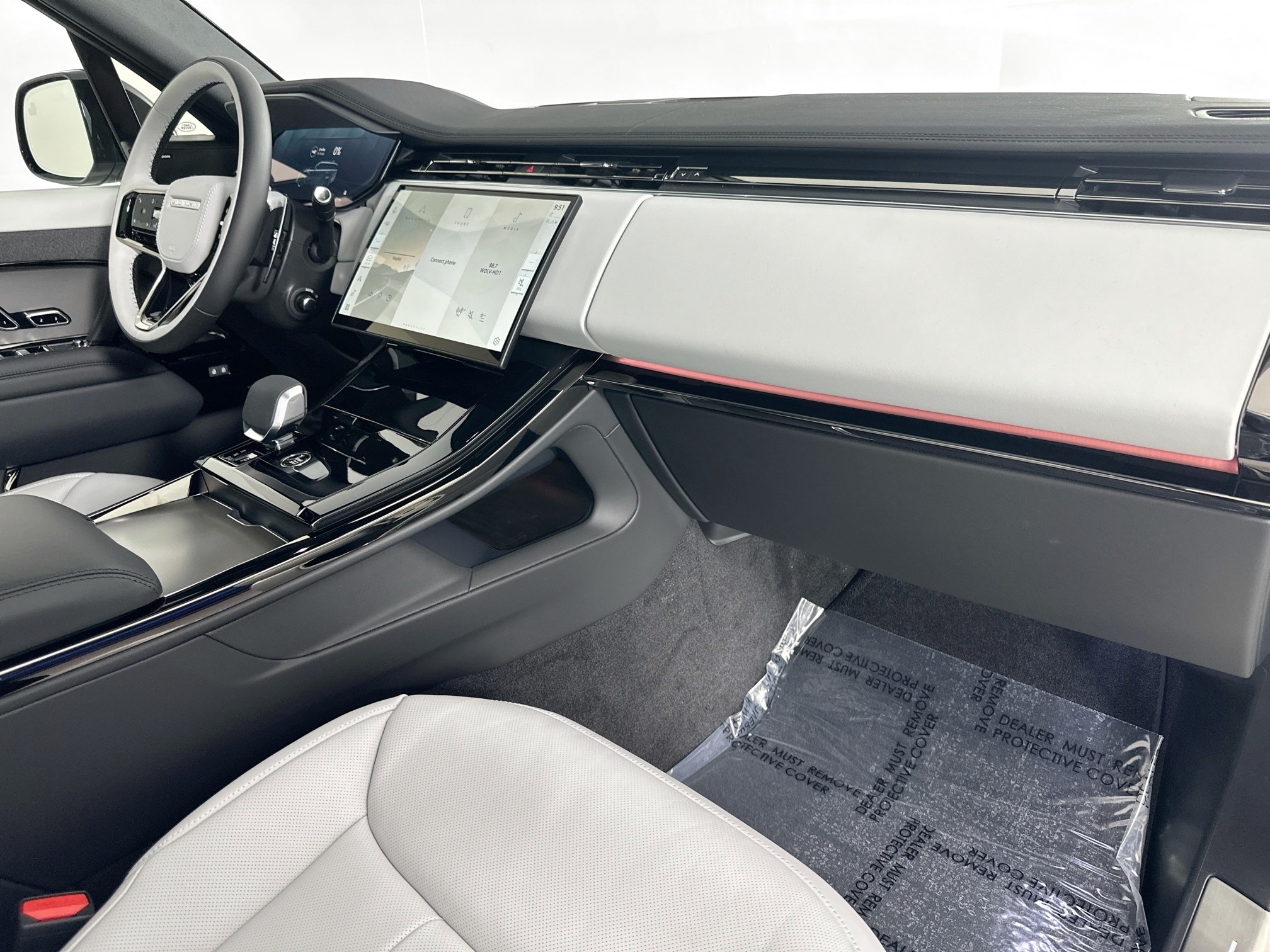 new 2025 Land Rover Range Rover Sport Plug-in Hybrid car, priced at $97,840