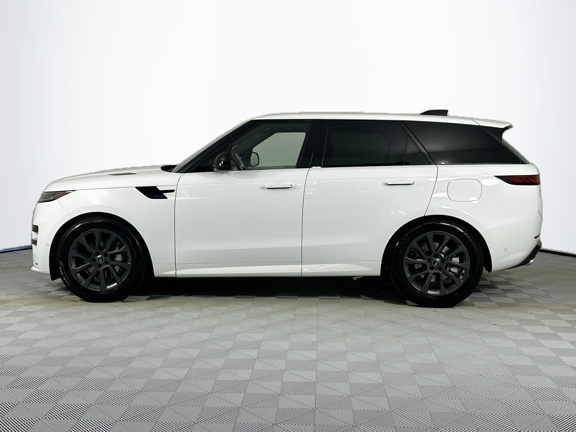 new 2025 Land Rover Range Rover Sport Plug-in Hybrid car, priced at $97,840