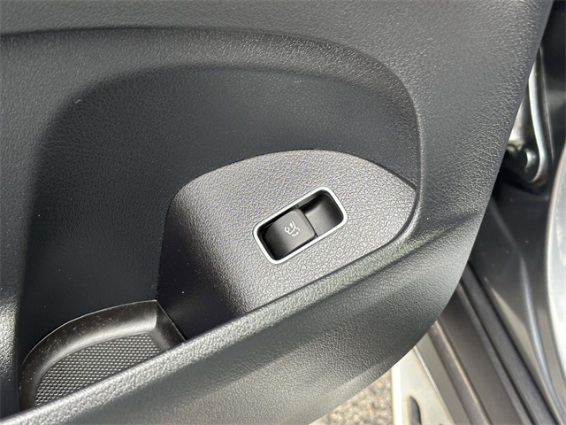 used 2023 Mercedes-Benz GLE car, priced at $51,991