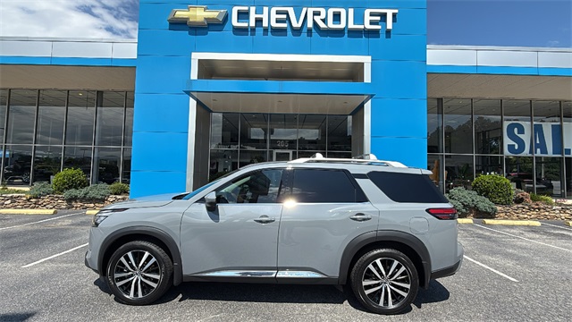 used 2024 Nissan Pathfinder car, priced at $38,871
