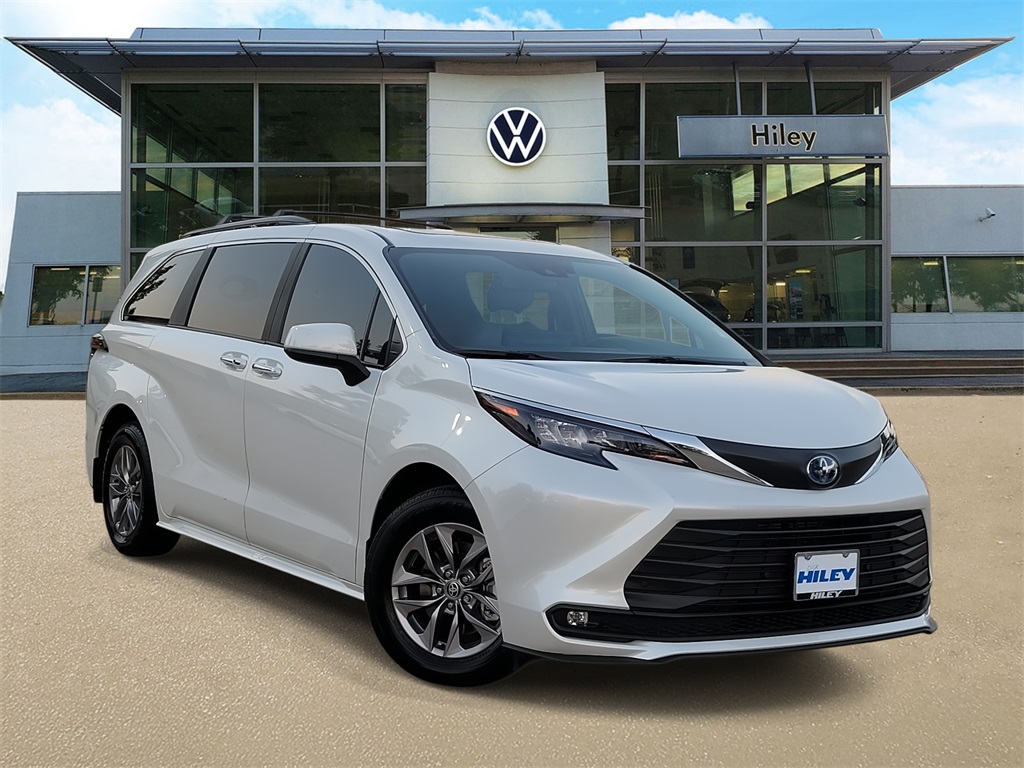 used 2025 Toyota Sienna car, priced at $45,757
