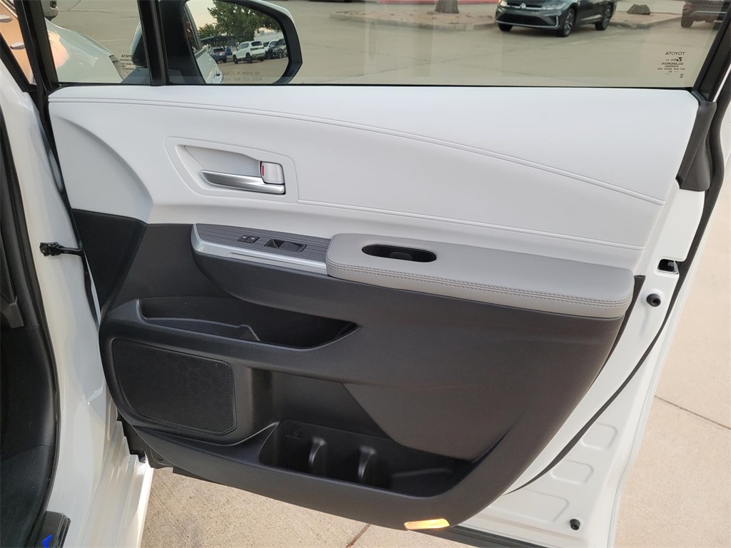 used 2025 Toyota Sienna car, priced at $45,757