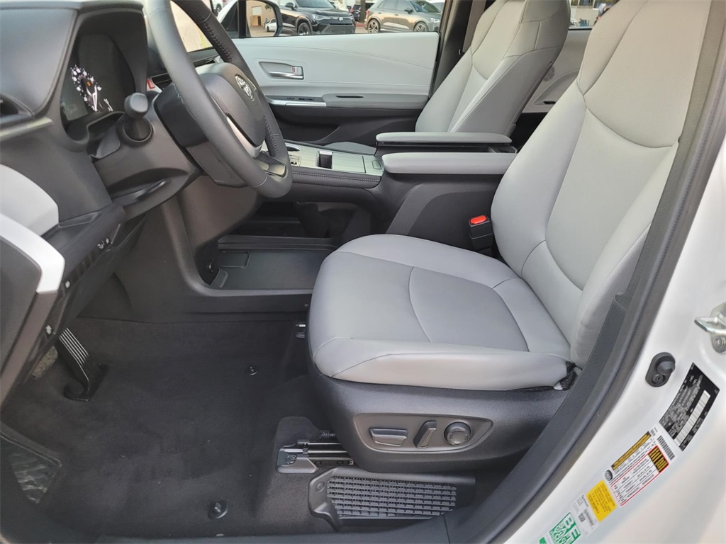 used 2025 Toyota Sienna car, priced at $45,757