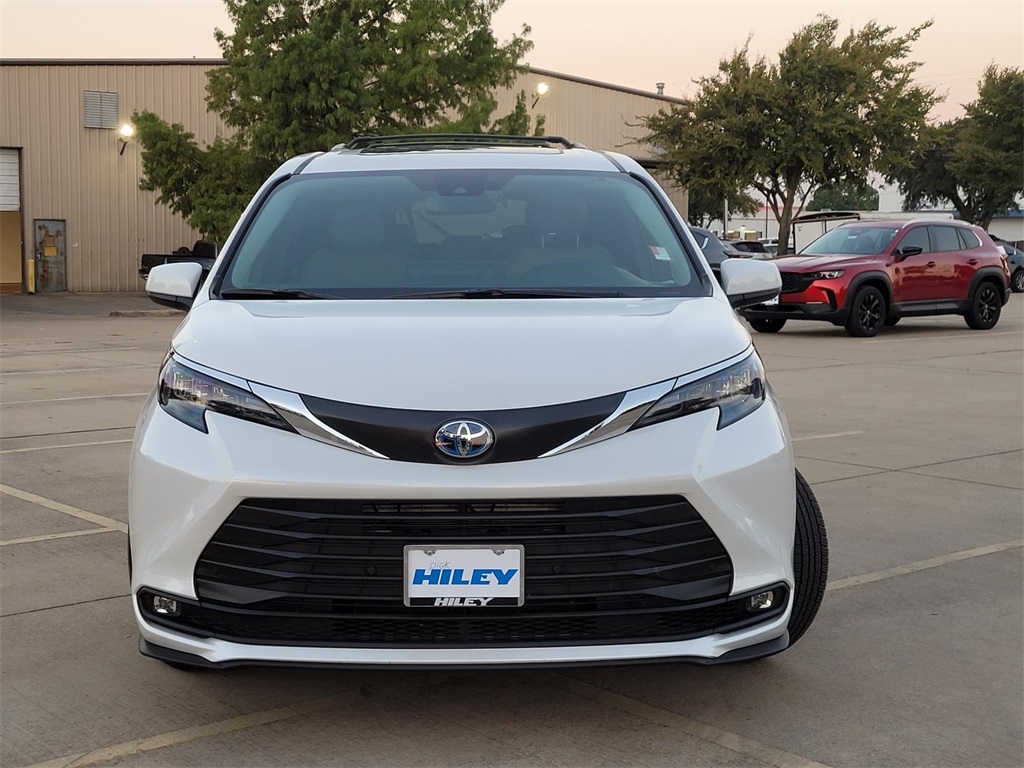 used 2025 Toyota Sienna car, priced at $45,757