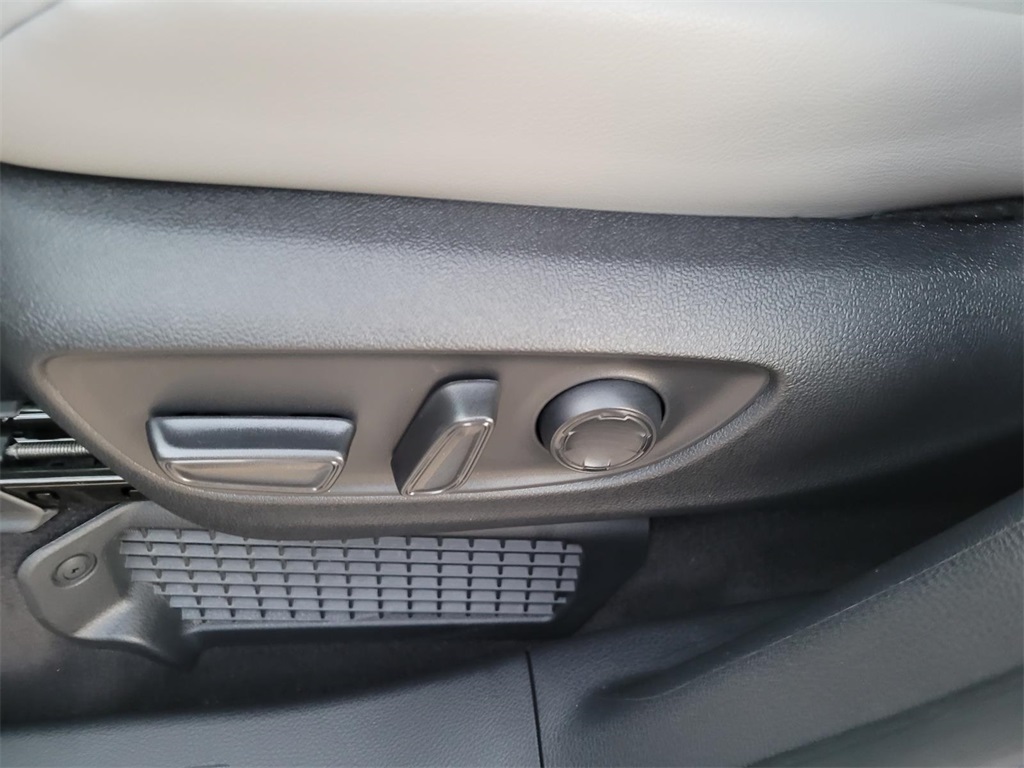 used 2025 Toyota Sienna car, priced at $45,757