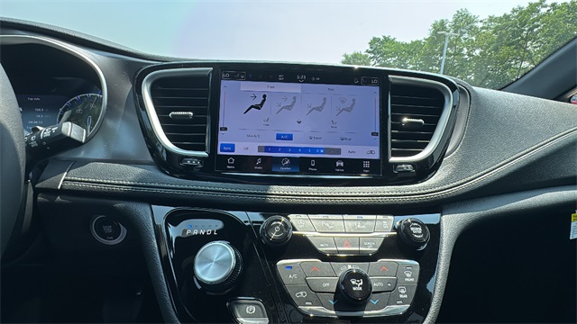new 2025 Chrysler Pacifica car, priced at $48,159