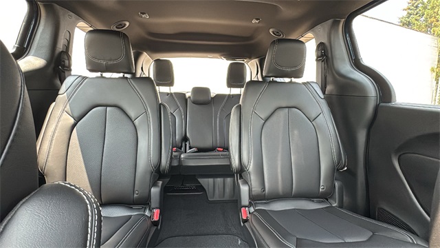 new 2025 Chrysler Pacifica car, priced at $48,159