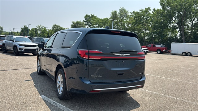 new 2025 Chrysler Pacifica car, priced at $48,159