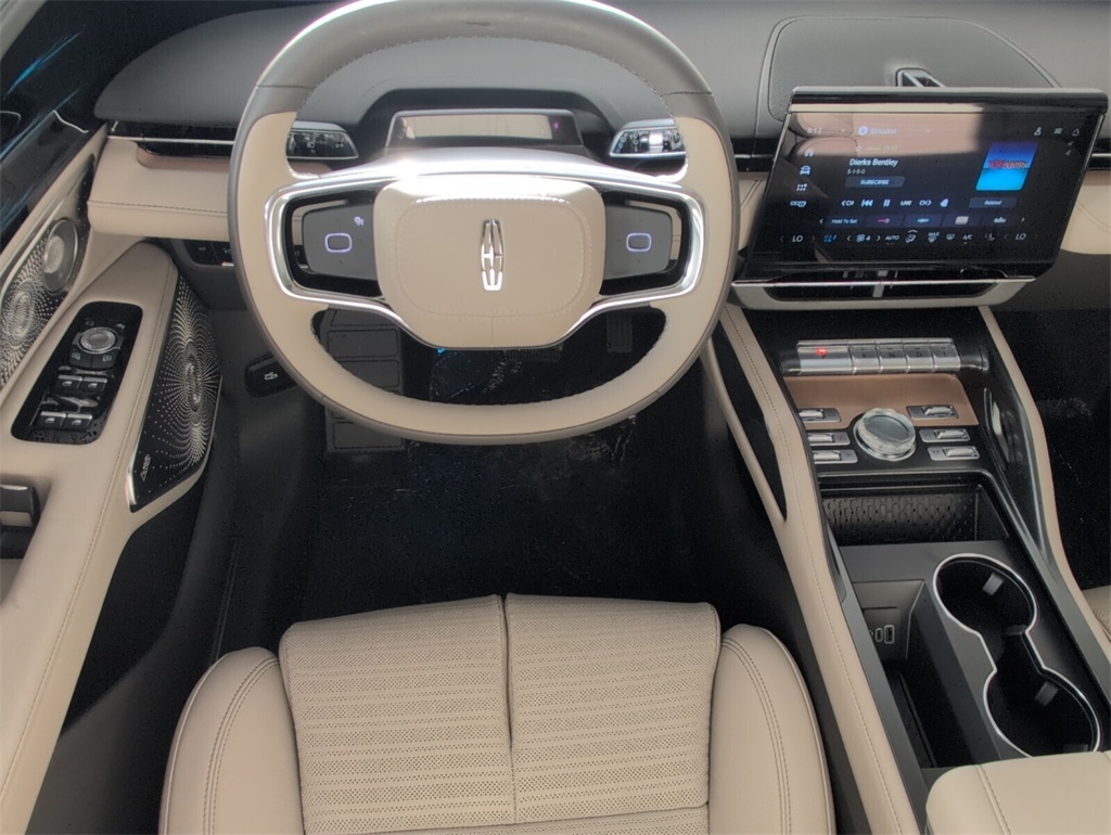 new 2025 Lincoln Nautilus car, priced at $68,184